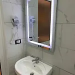 Tirent Apartment- *