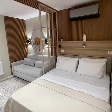 Tirent Apartment-