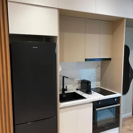 Tirent Apartment- * Tirana